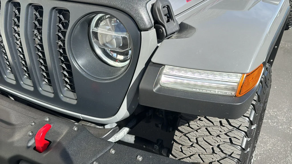 Certified Used 2021 Gray Jeep Rubicon image 6