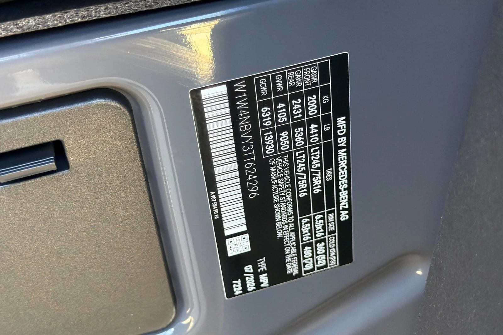 New 2026 Gray Mercedes-Benz Crew 144 WB image 34