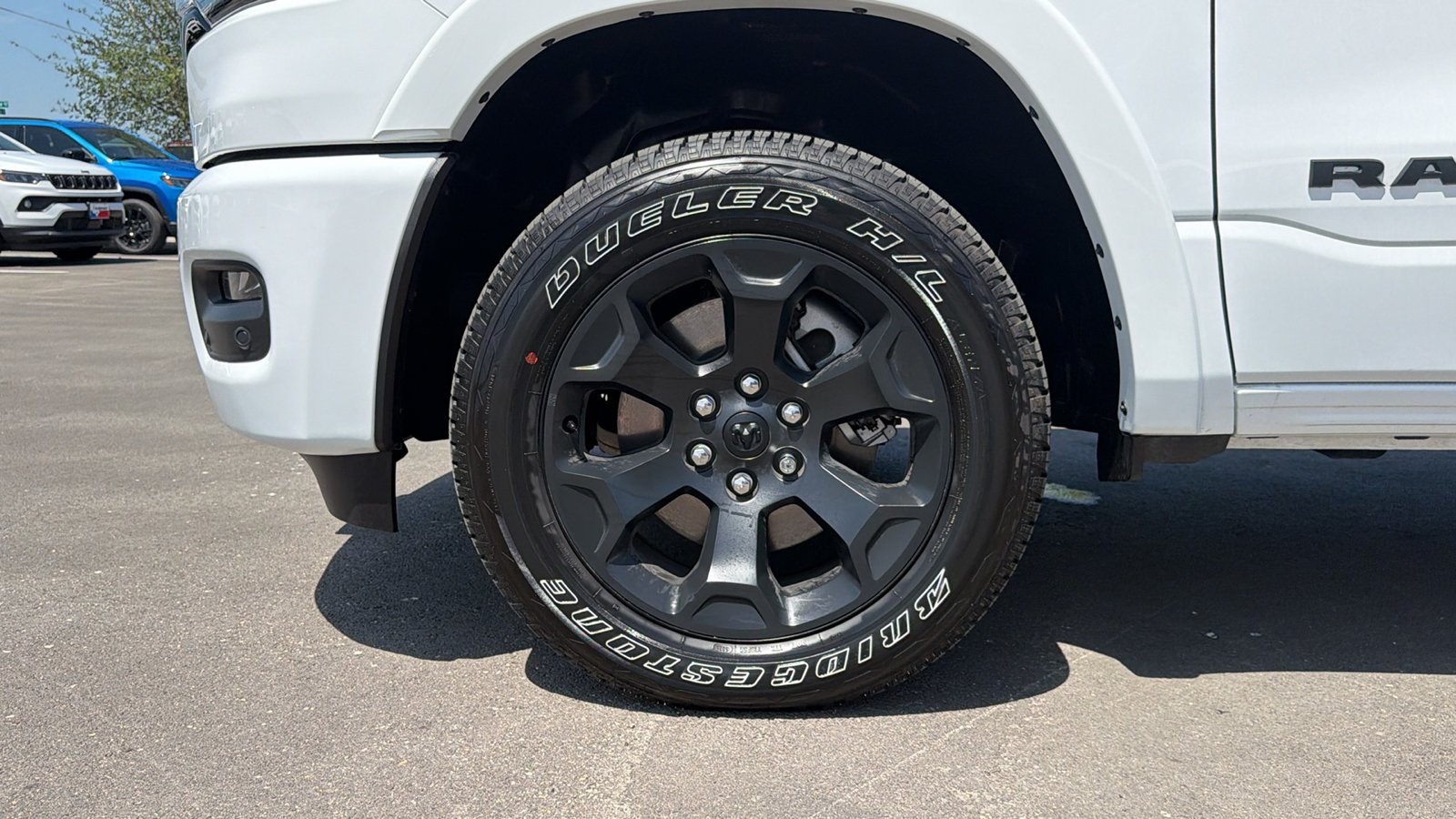 New 2026 Bright White Clear-Coat Exterior Paint RAM Lone Star image 23