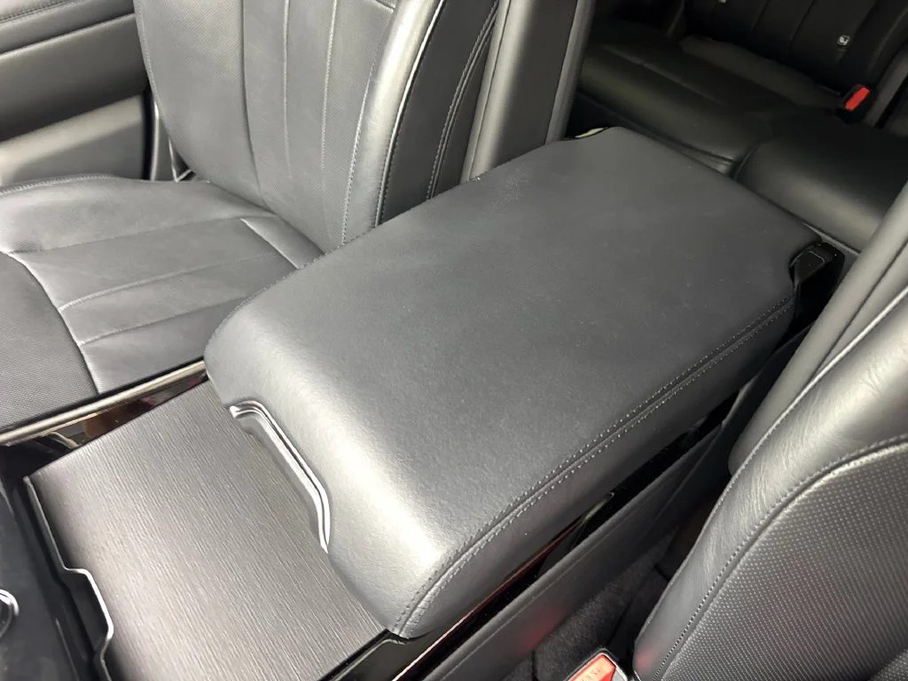 Used 2023 Black Land Rover SE image 68