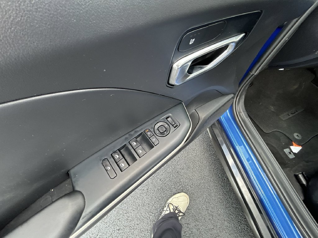 Used 2025 Blue Kia GT-Line image 19