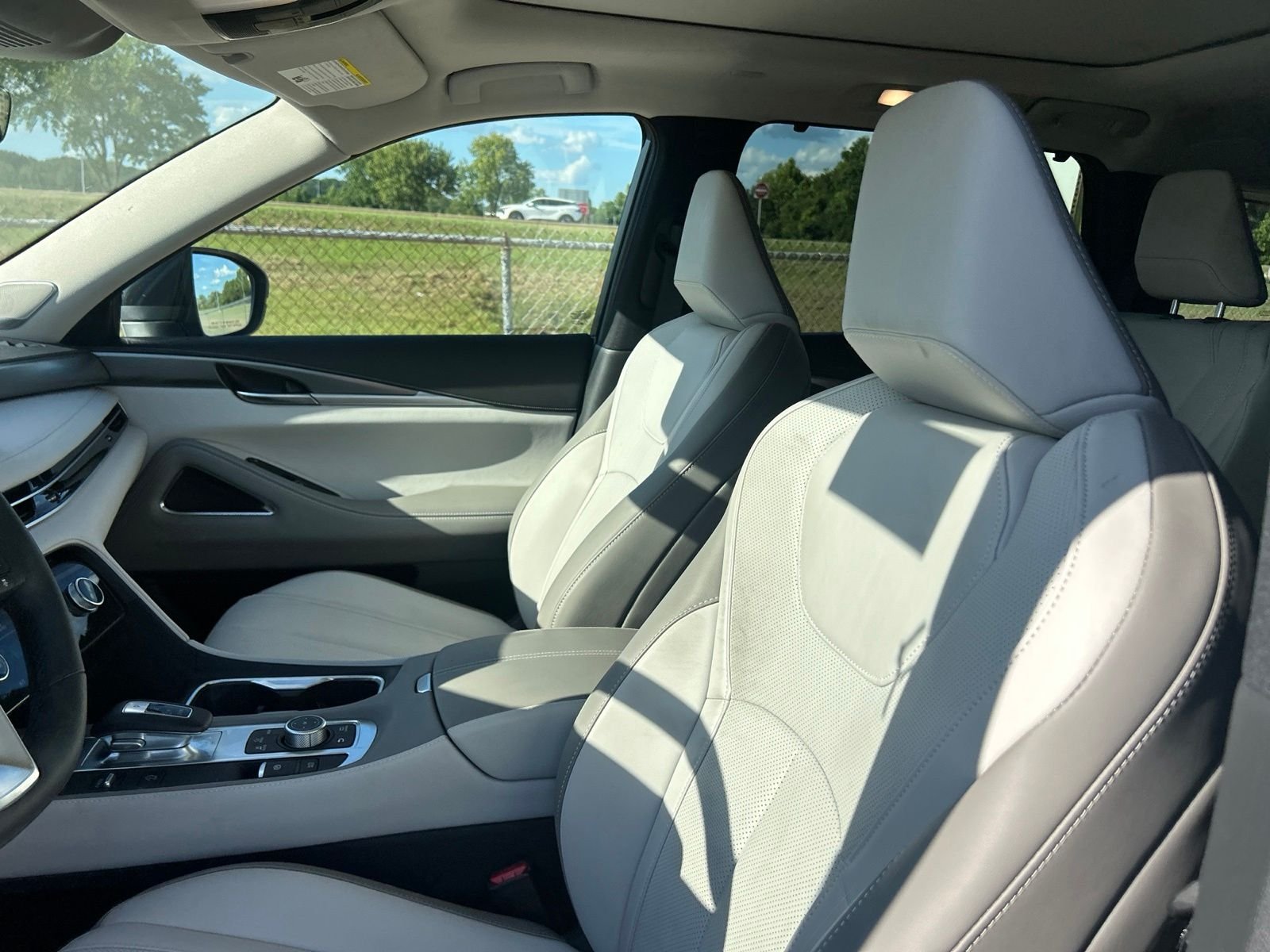 Certified Used 2026 Gray INFINITI LUXE image 23