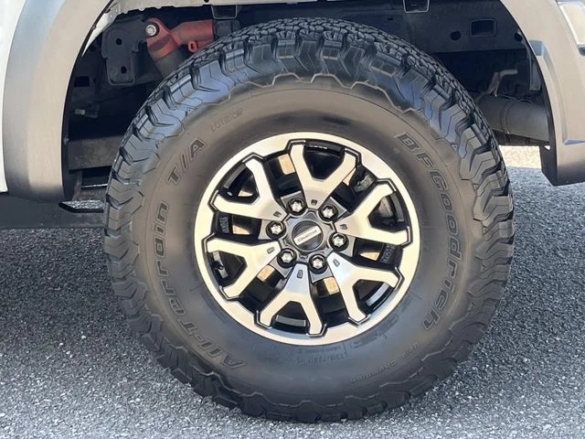 Used 2023 White Ford Raptor image 13