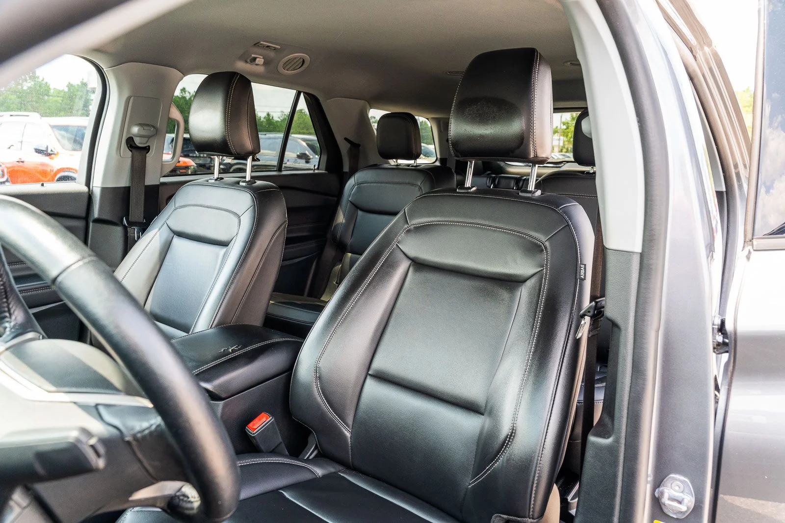 Used 2023 Gray Ford XLT image 19