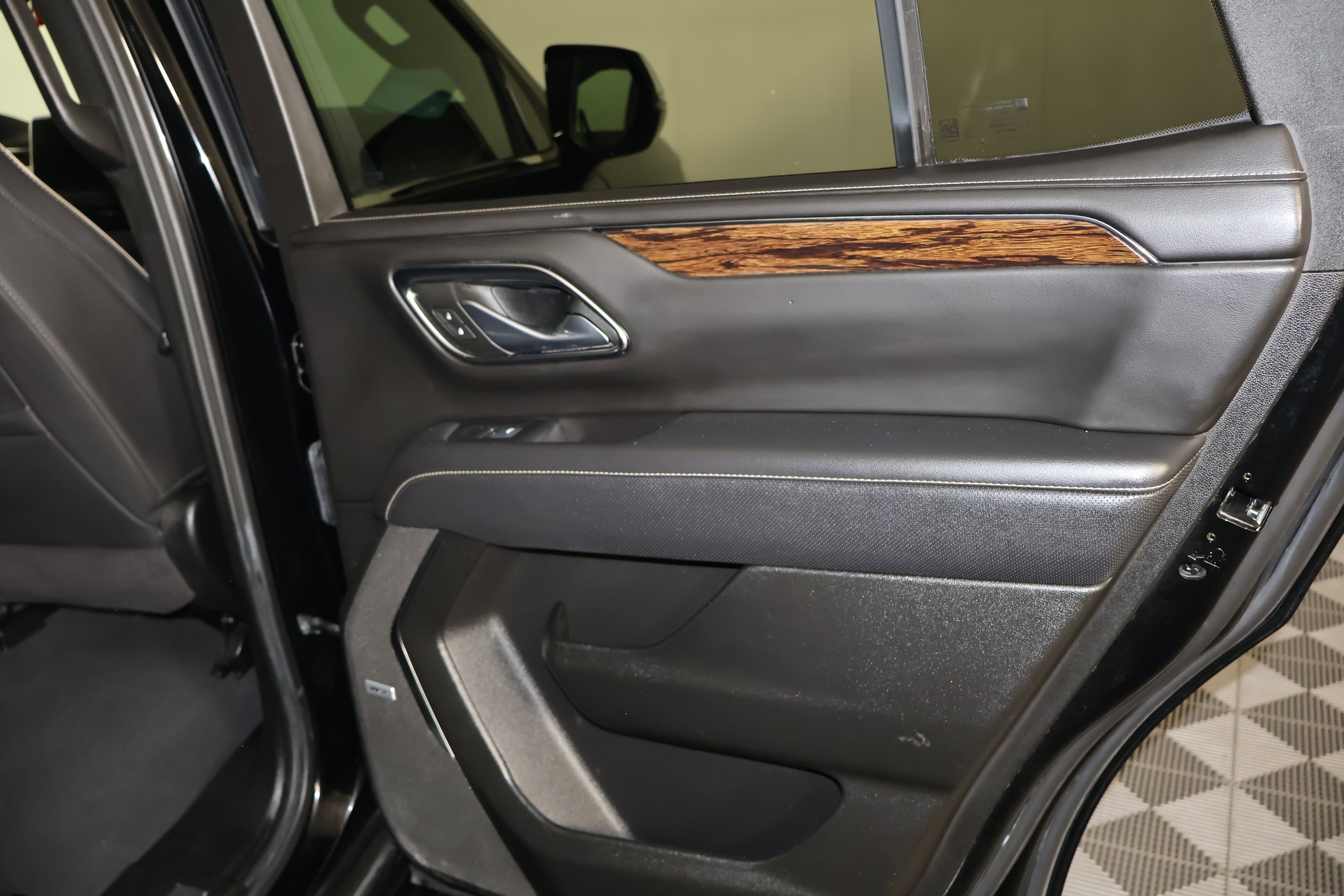 2024 Chevrolet Tahoe Premier - Photo 46