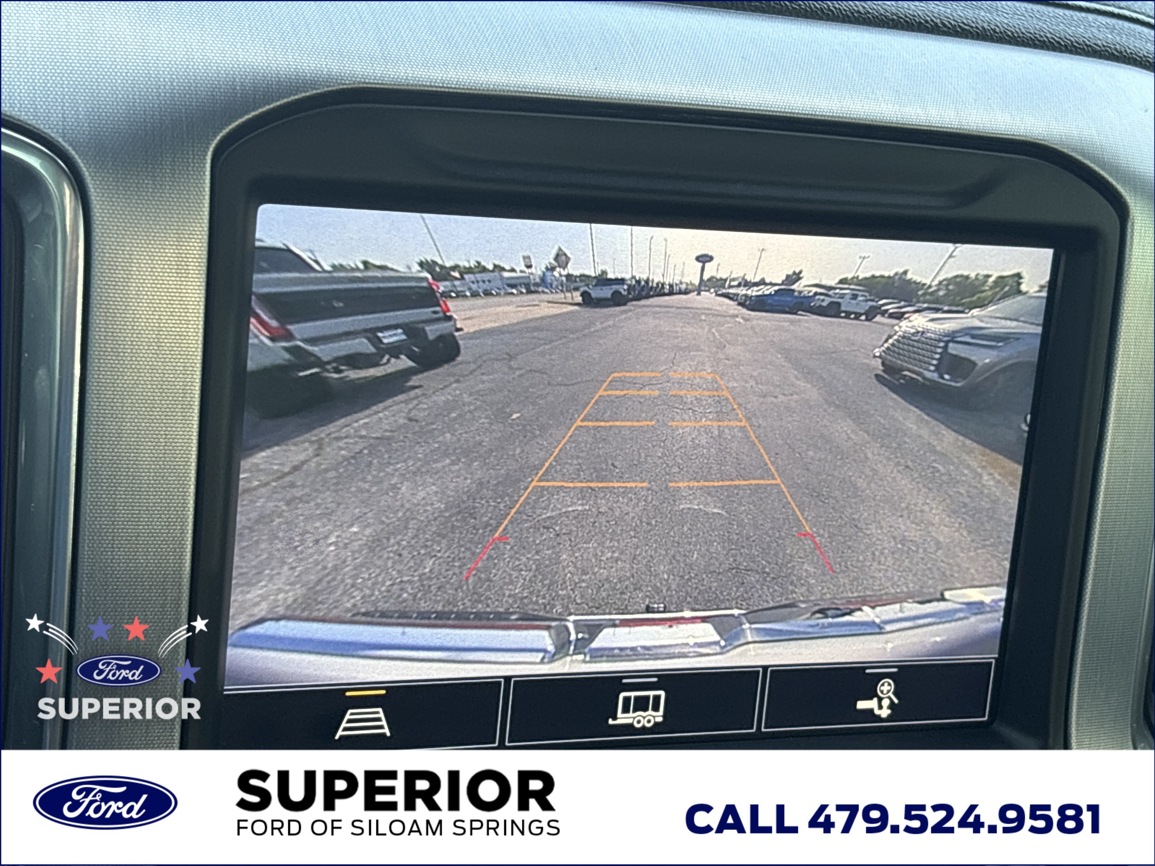 Used 2021 White Frost Tricoat GMC SLT 4WD image 35
