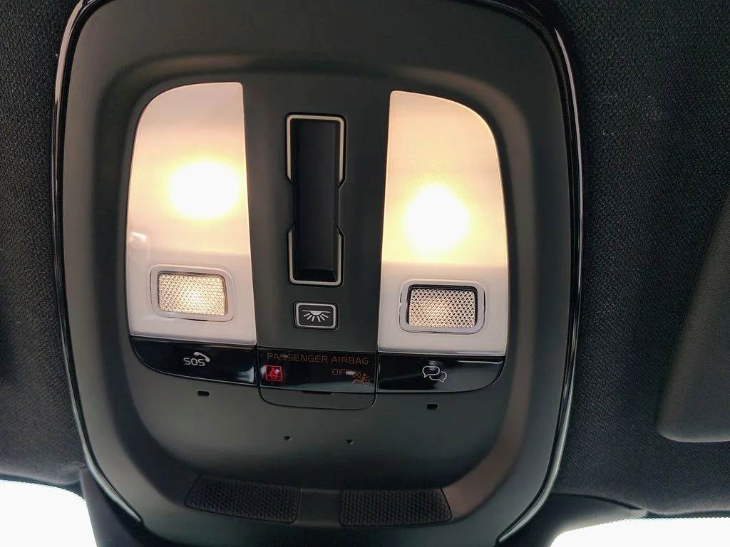 New 2026 Crystal White Volvo Ultra image 21
