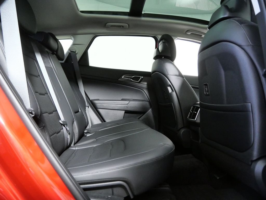 Used 2026 Red Kia SX-Prestige image 9