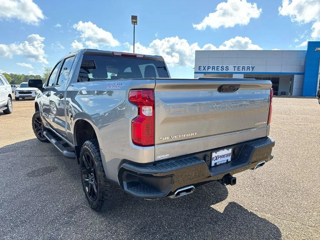 Used 2024 Sterling Gray Metallic Chevrolet Custom Trail Boss image 6
