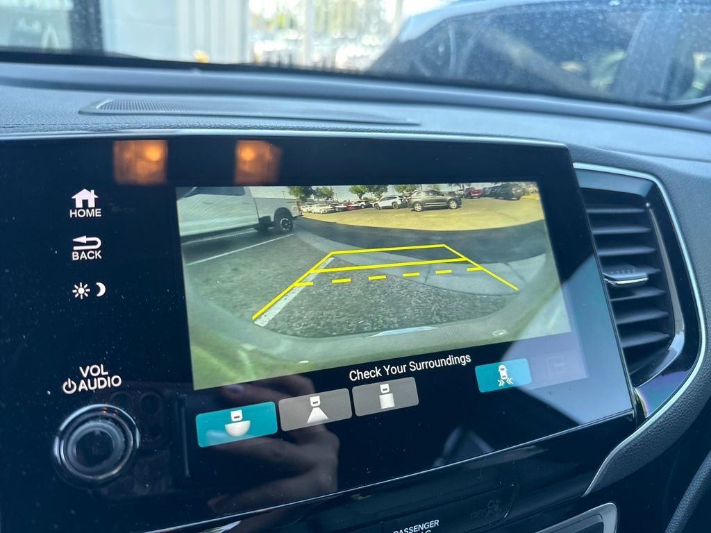 Used 2019 Gray Honda Elite image 16