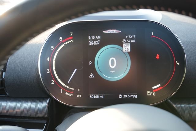 Used 2022 Black MINI Clubman image 30