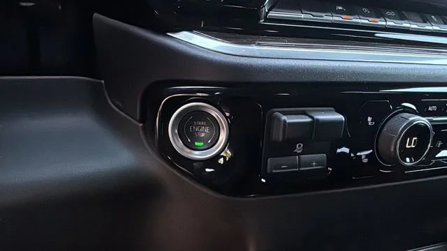 Used 2025 Black Chevrolet LT image 28