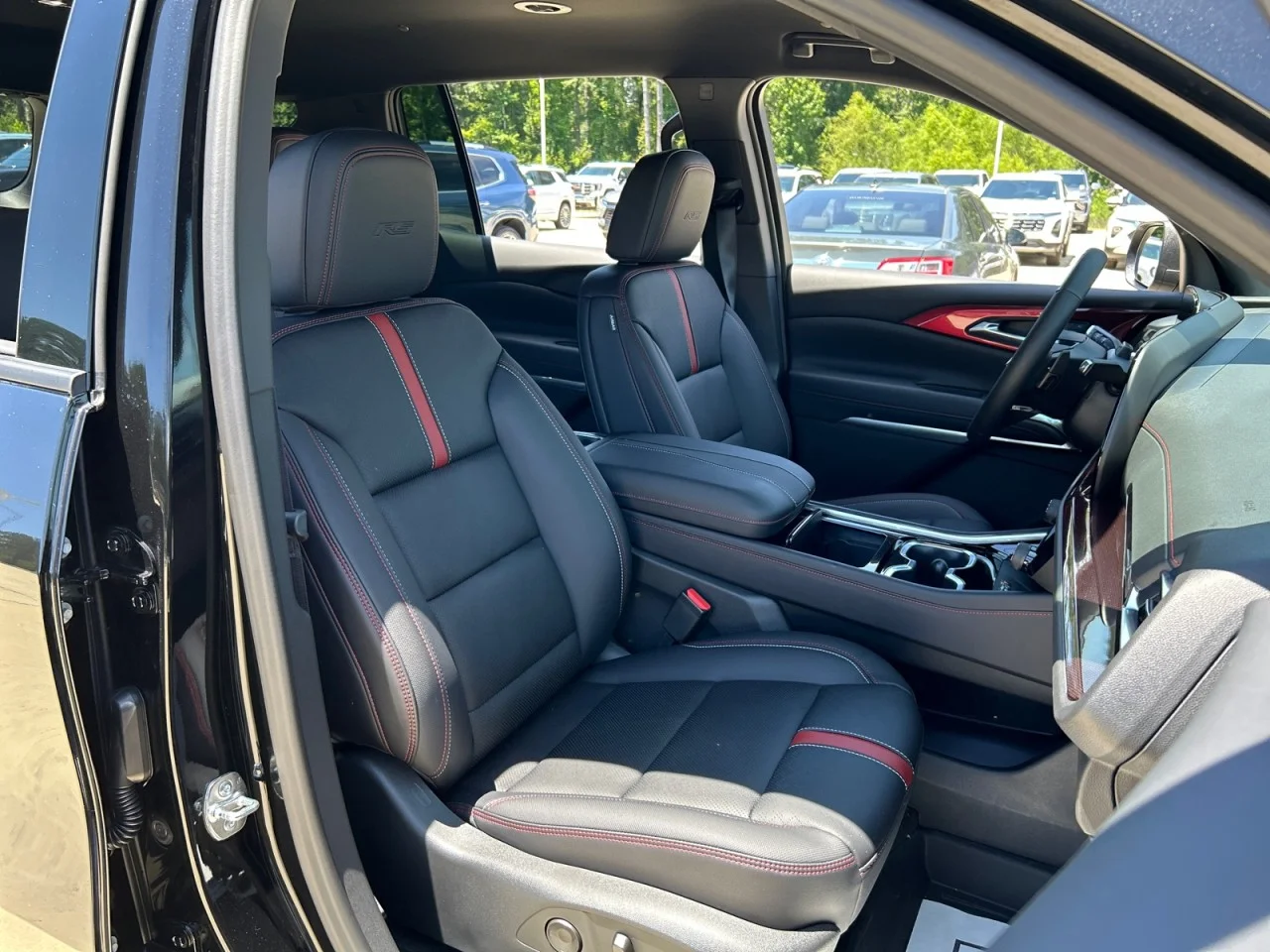 New 2026 Mosaic Black Metallic Chevrolet RS image 18
