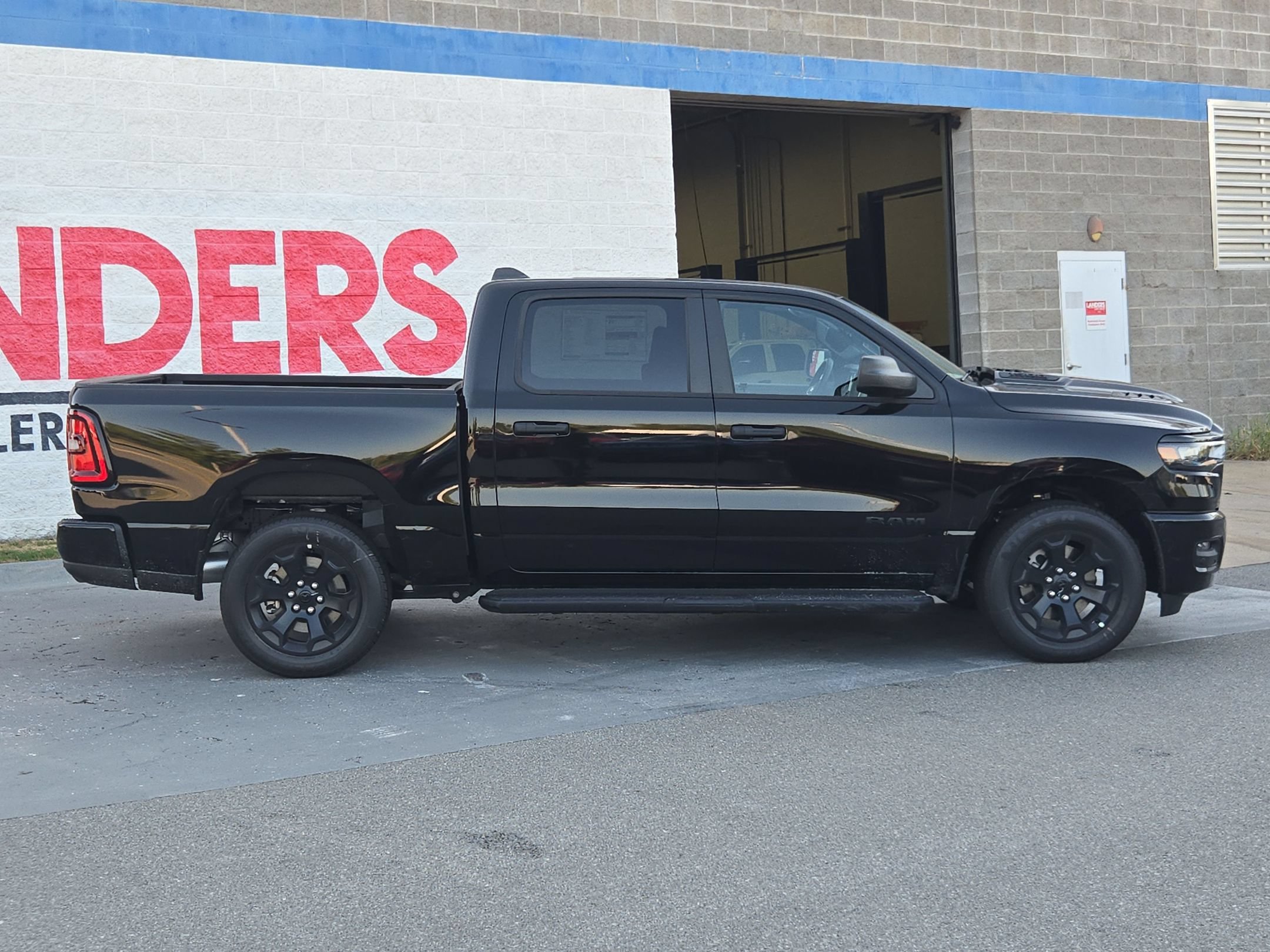 New 2026 Diamond Black Crystal Pearl-Coat Exterior Paint RAM Express image 8