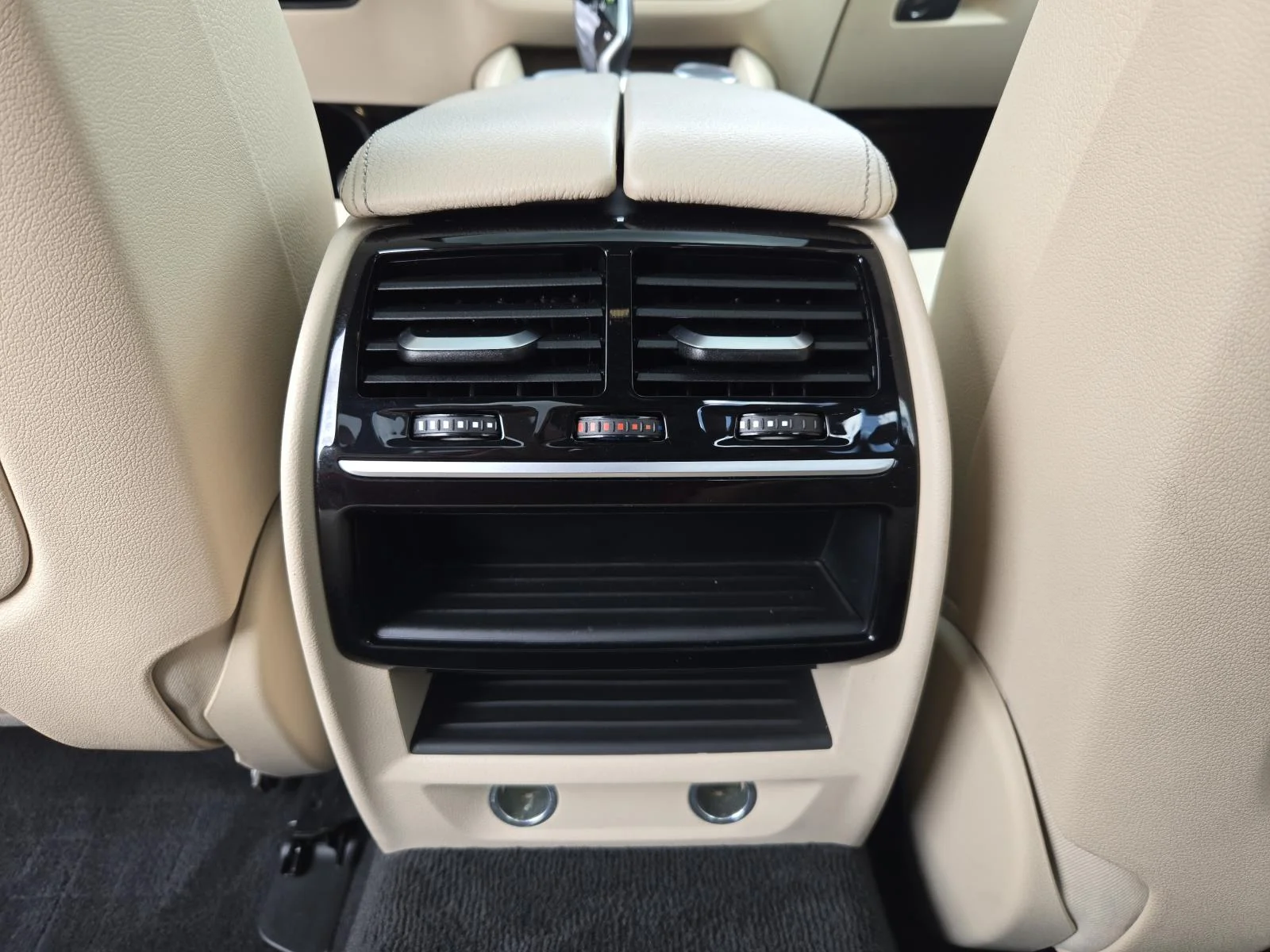 2019 BMW 5 Series 530i - Photo 27