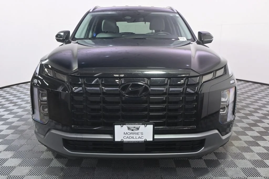Used 2025 Black Hyundai SEL image 10