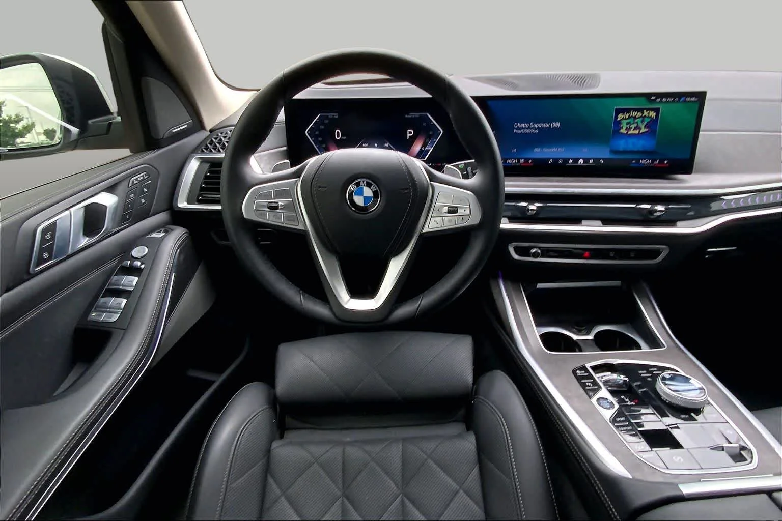 Used 2024 Alpine White BMW xDrive40i image 5