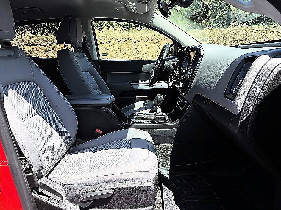 Used 2018 Red Hot Chevrolet 4WD LT image 19