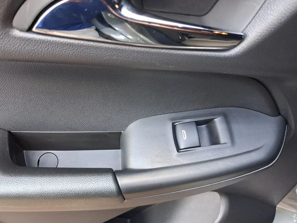 Used 2024 Sterling Gray Metallic Chevrolet ACTIV image 27