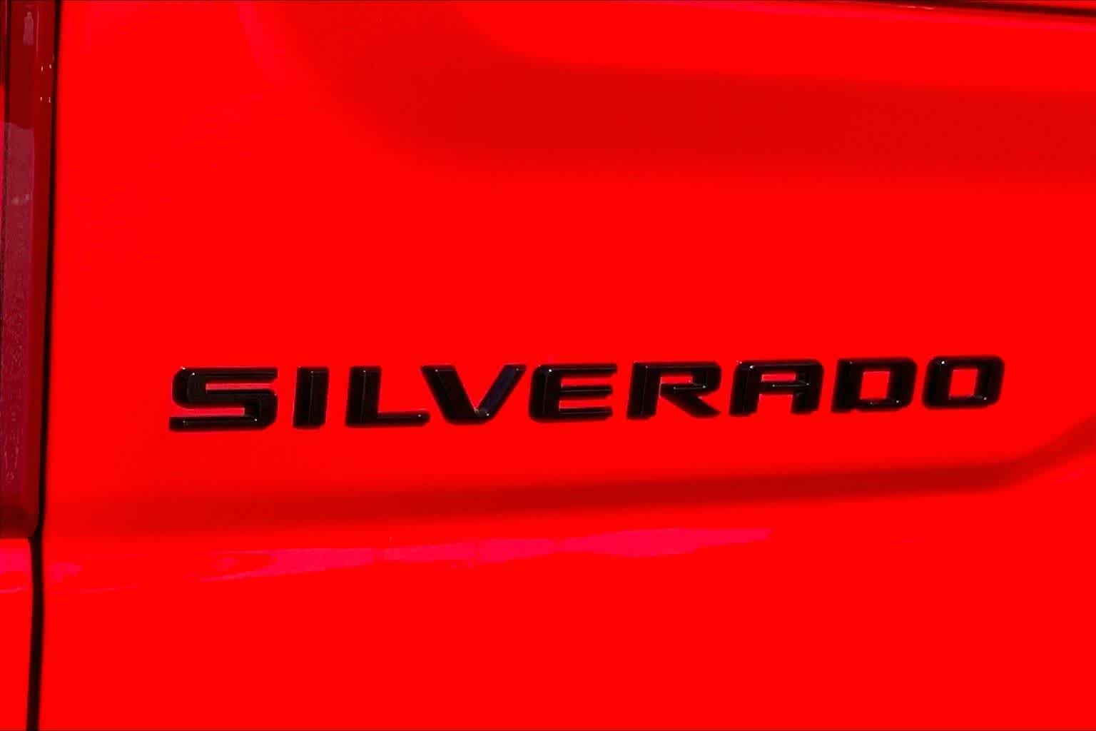 Certified Used 2025 Red Hot Chevrolet ZR2 image 31