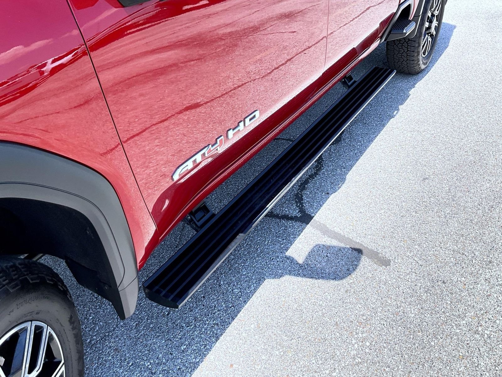 Used 2021 Red GMC AT4 image 21