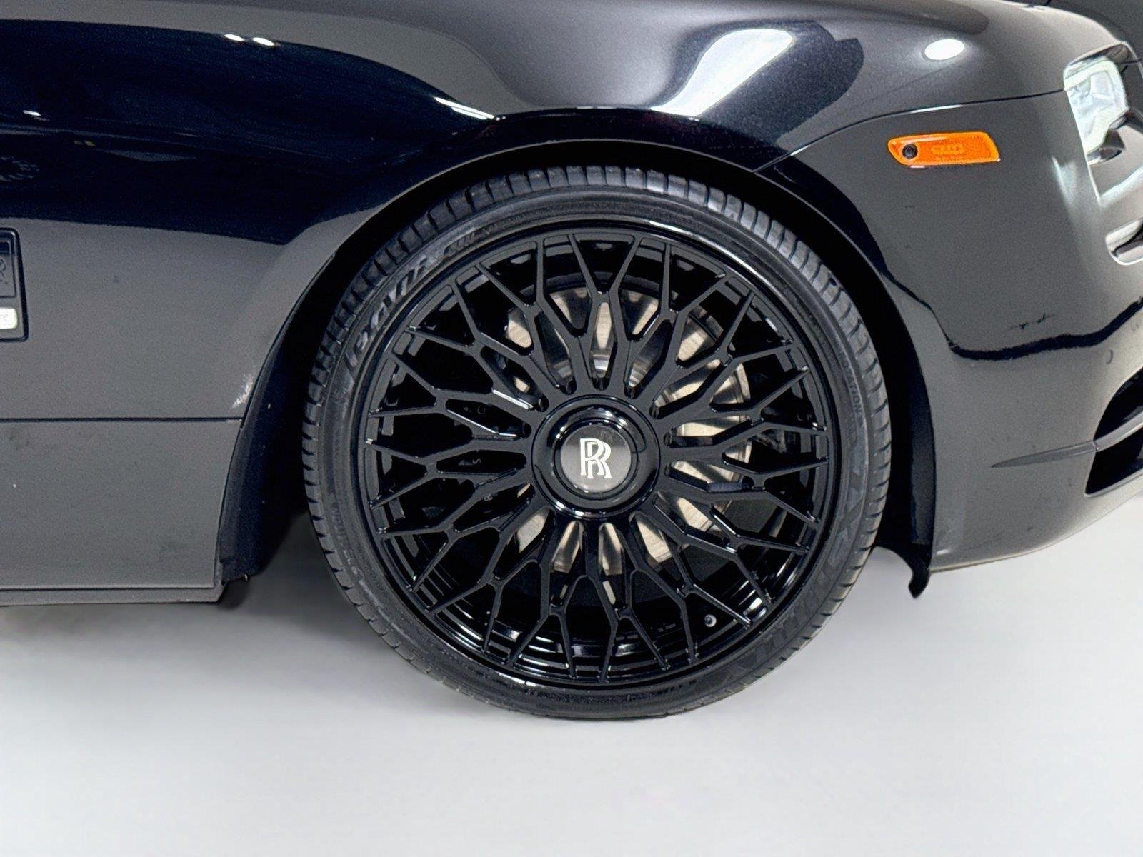 Used 2018 Obsidian Rolls-Royce  image 33