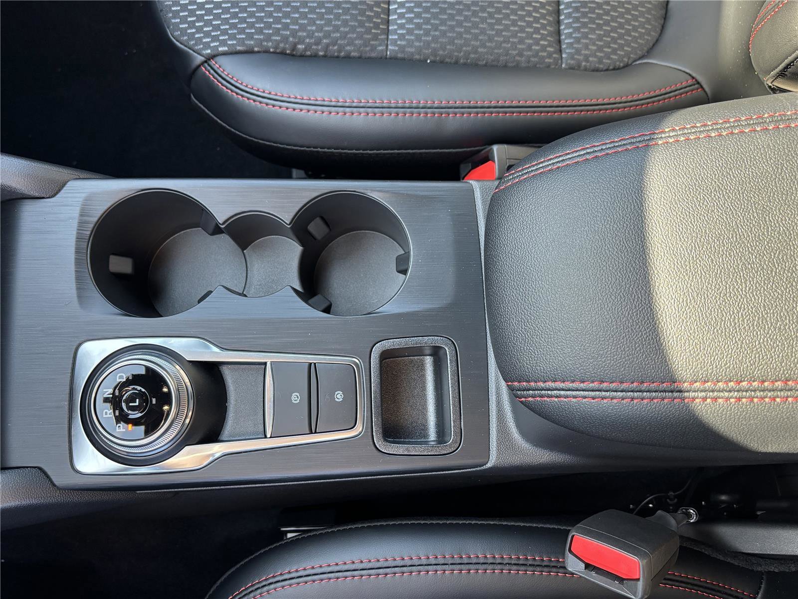 2026 Ford Escape Hybrid ST-Line Select - Photo 19
