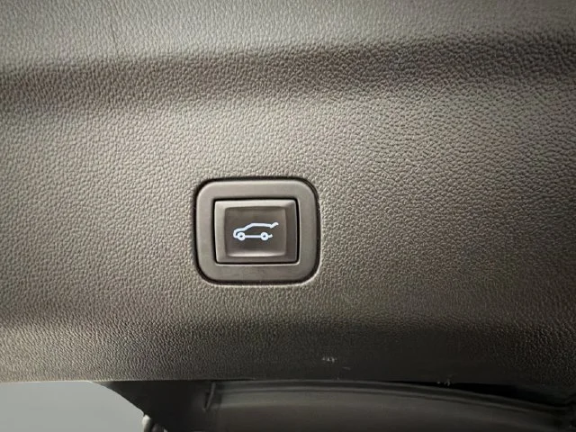 Used 2023 Gray Chevrolet LT image 40