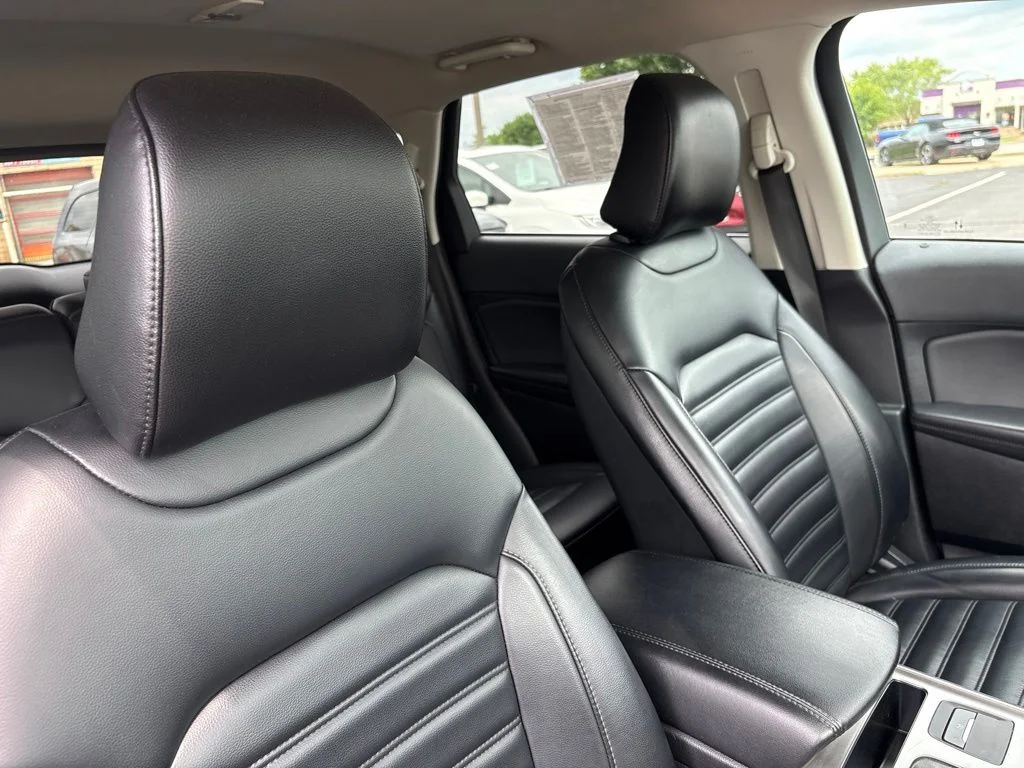 Used 2024 Agate Black Metallic Ford SEL image 35