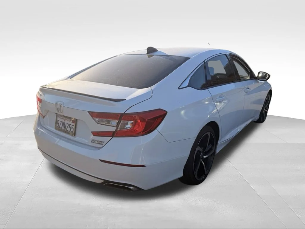 Used 2022  Honda Sport Special Edition image 3