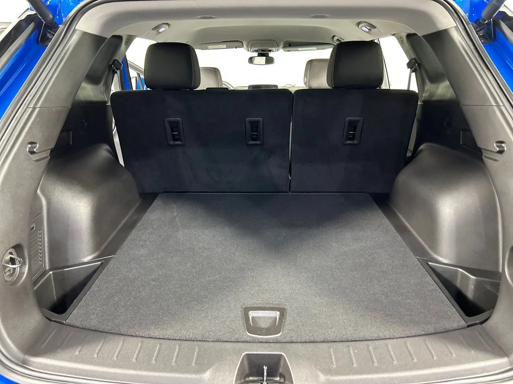 Used 2024 Blue Chevrolet LT image 19