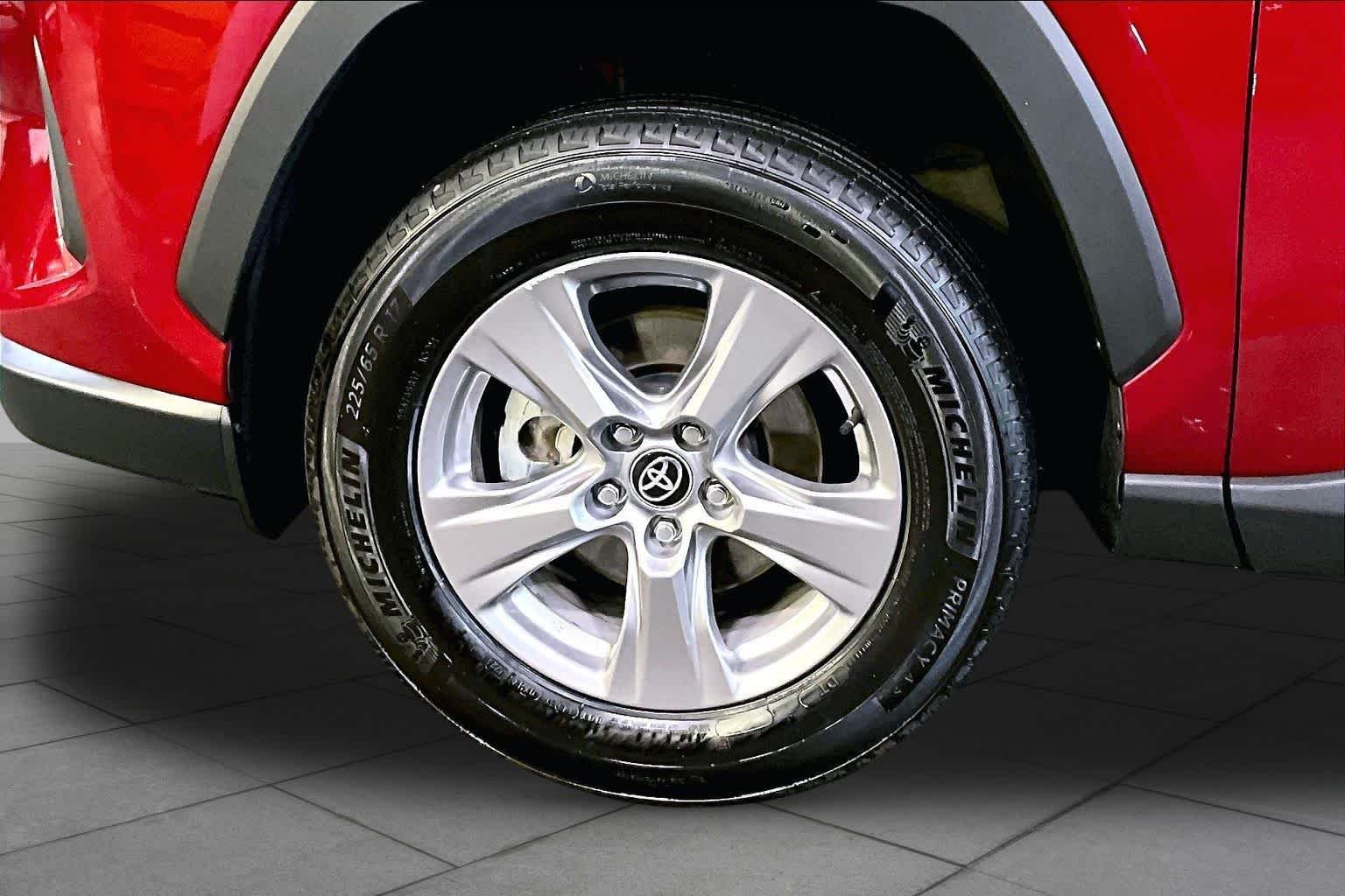 Used 2025 Ruby Flare Pearl Toyota XLE image 11