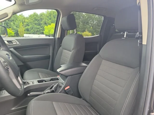 Used 2019 Magnetic Metallic Ford XLT image 15