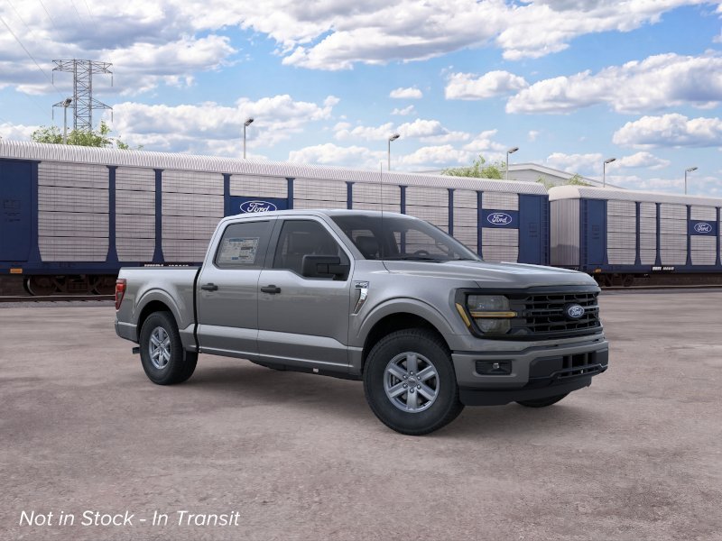 New 2026 Carbonized Gray Metallic Ford XLT image 7