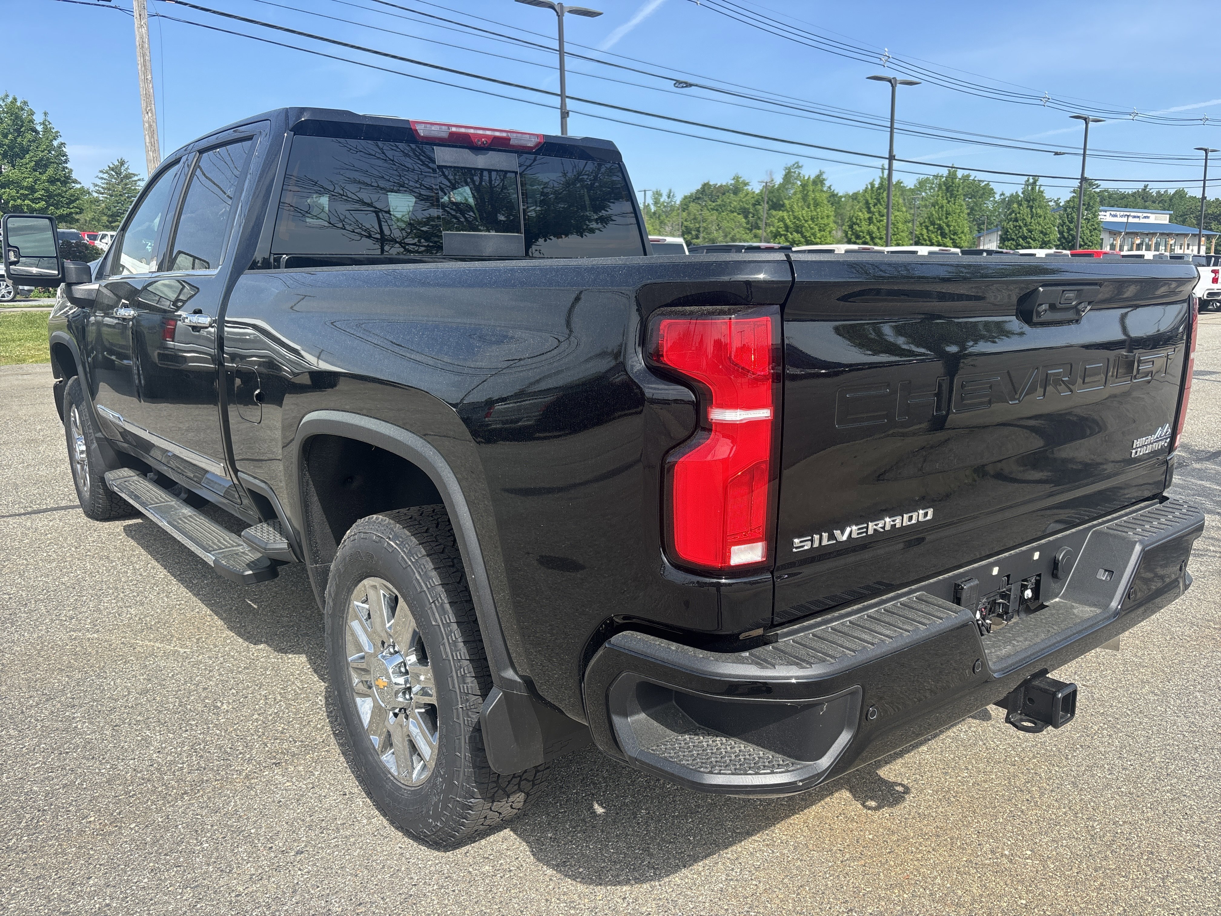 New 2026 Black Chevrolet High Country image 3