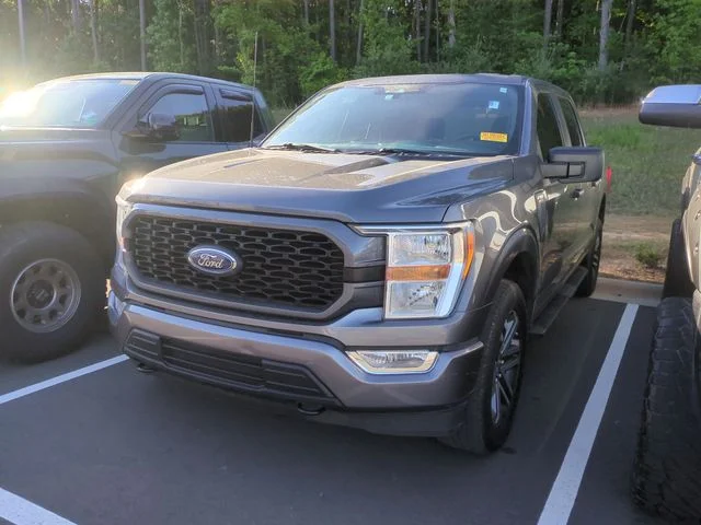Used 2022 Gray Ford XL image 2