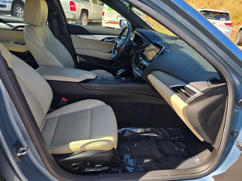 Used 2023 Black Cadillac Luxury image 29