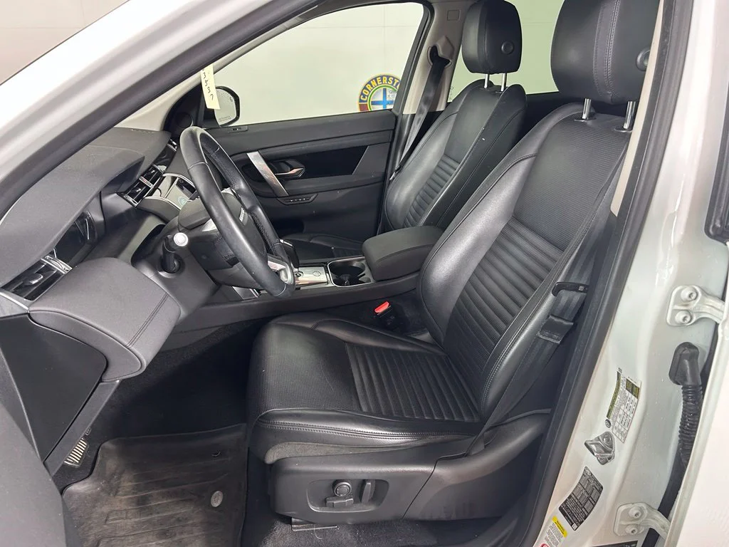 Used 2020 White Land Rover S image 11