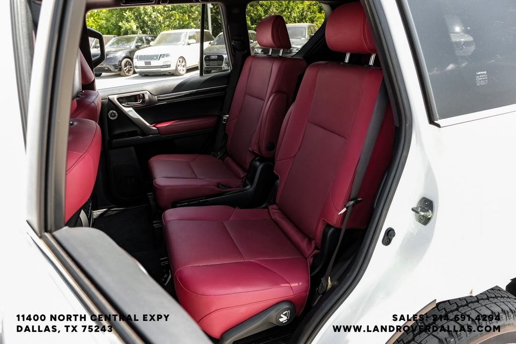 Used 2023 White Pearl Lexus 460 image 34