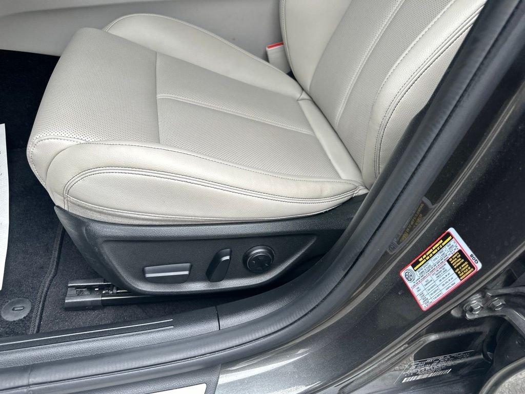 Used 2023 Gray Genesis 2.0T image 10