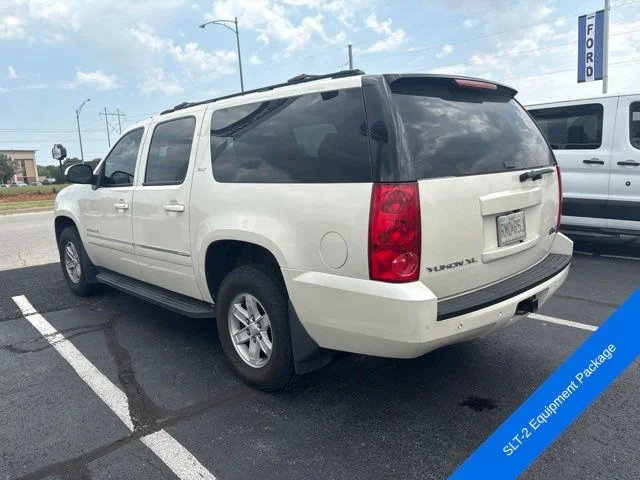 Used 2014 White Diamond Clearcoat GMC SLT 1500 image 4