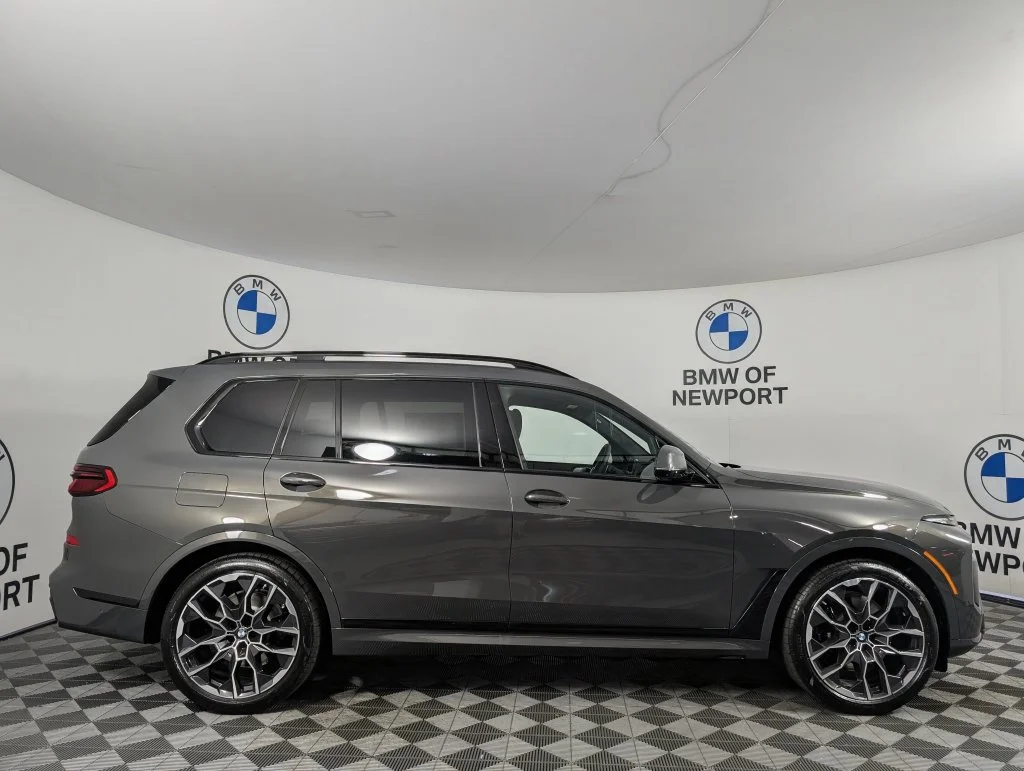 New 2027 Gray BMW xDrive40i image 5