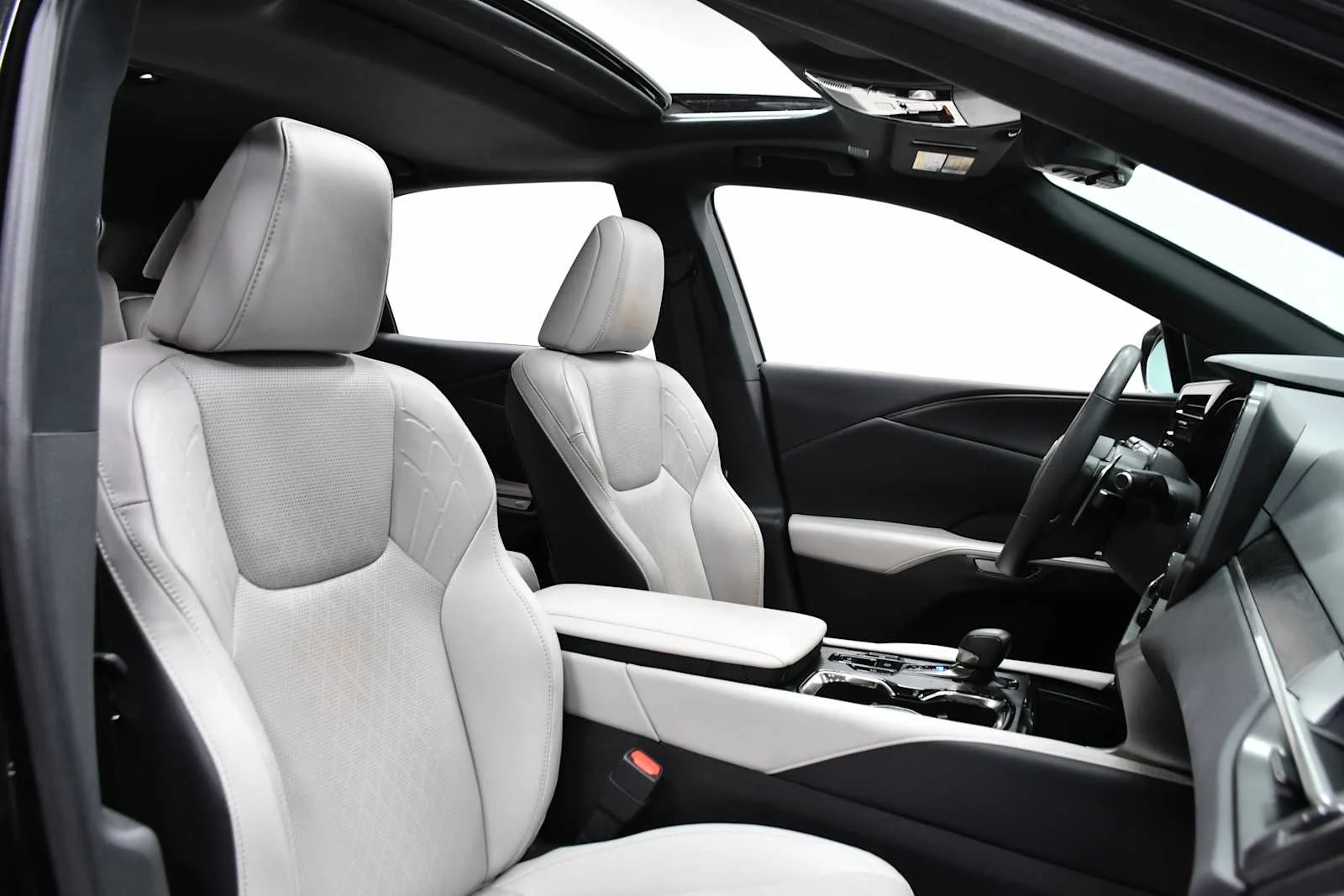 Certified Used 2024 CAVIAR Lexus Premium Plus image 23