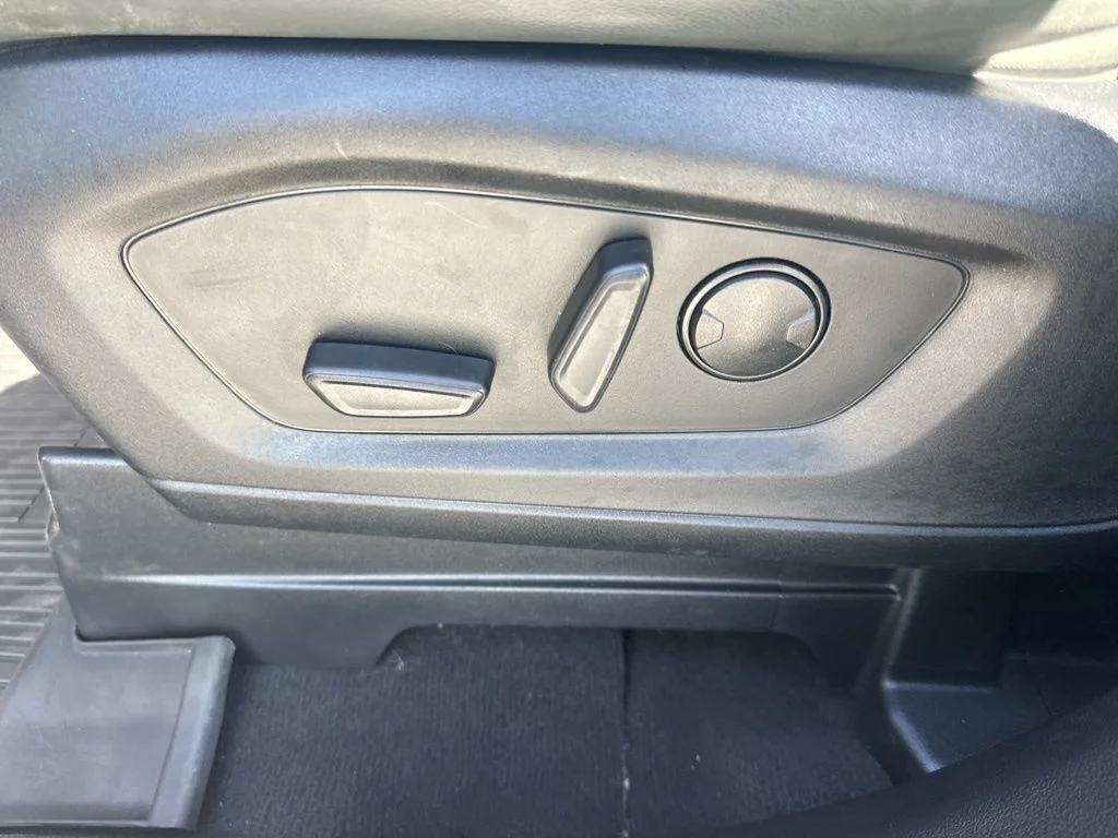 Used 2022 Gray Ford Timberline image 10