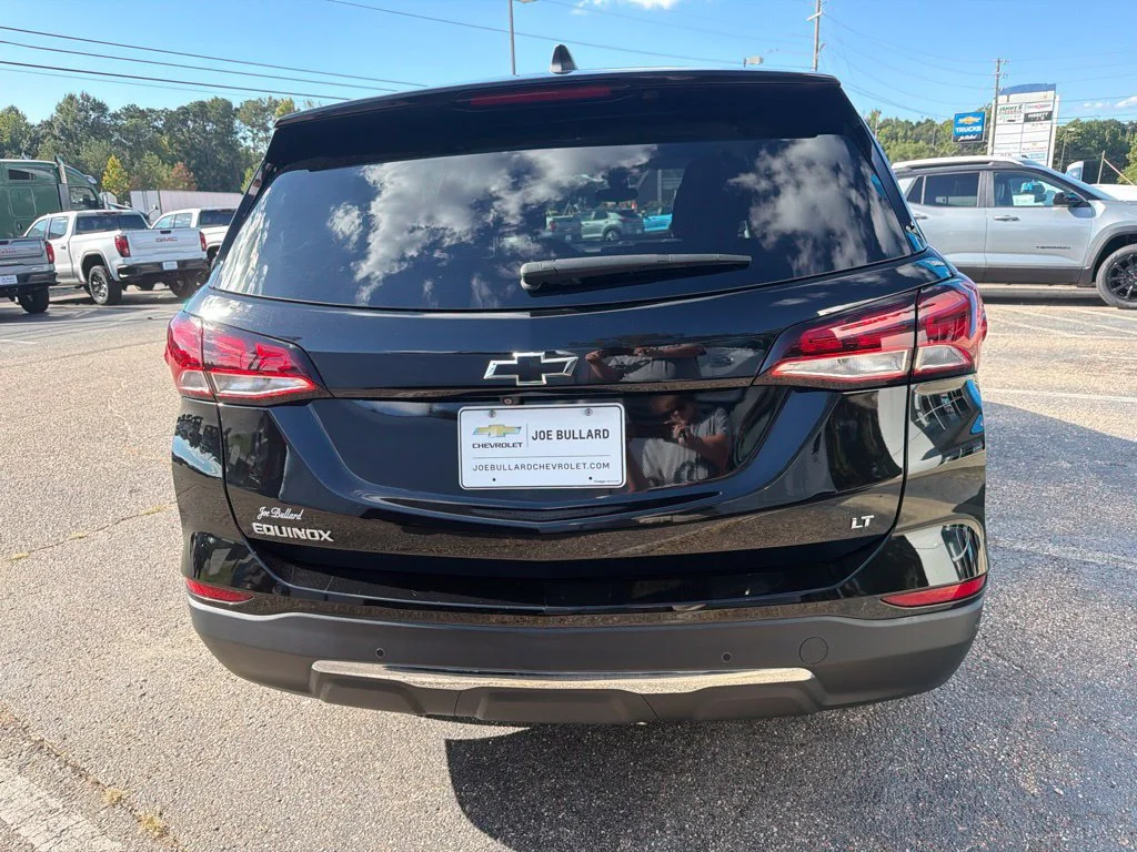 Used 2024 Mosaic Black Metallic Chevrolet LT image 4