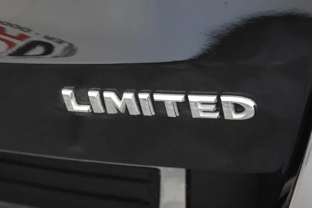 Used 2017 Black Jeep Limited image 10