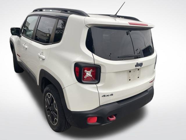 Used 2016 White Jeep Trailhawk image 8