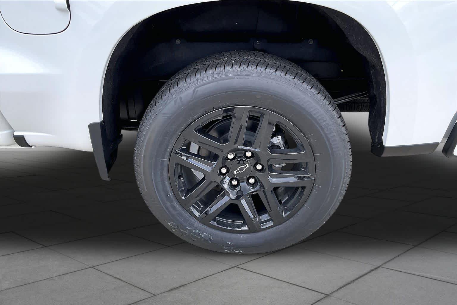 2026 Chevrolet Silverado 1500 Custom - Photo 12
