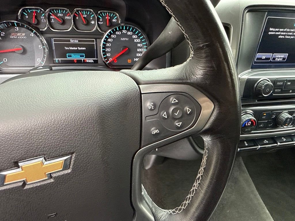 Used 2018 White Chevrolet LT image 27