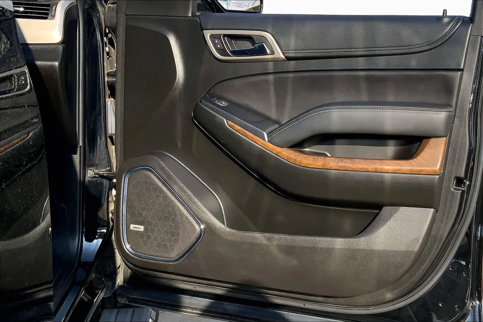 Used 2019 ONYX BLACK GMC Denali image 21